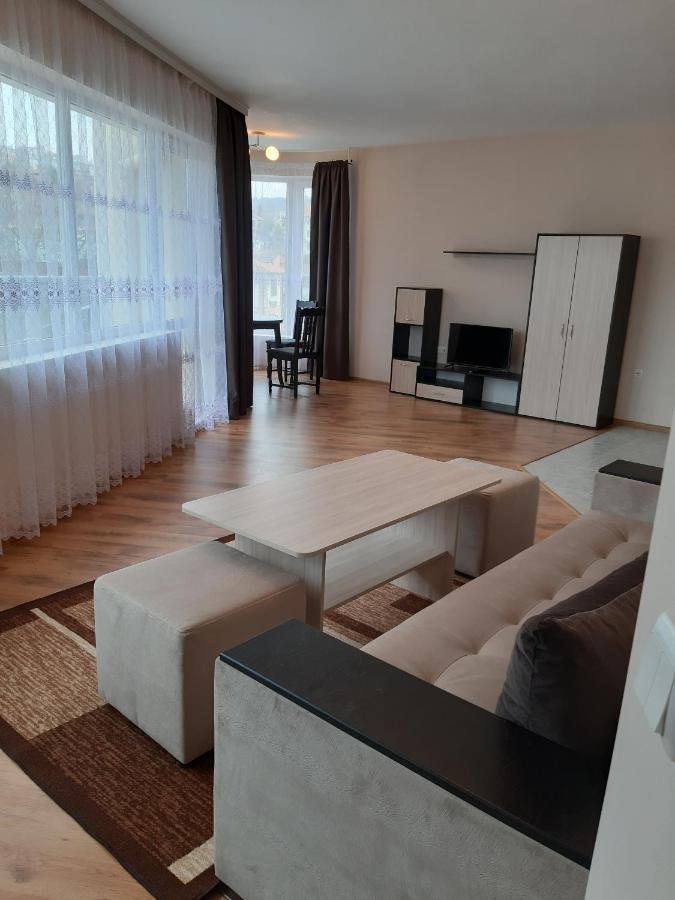 Апартамент Амира 2 Baltsjik Buitenkant foto